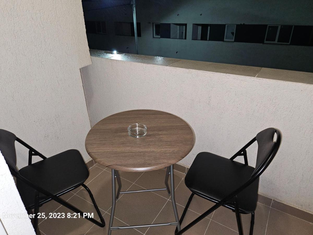 Garsoniera Residence Militari Chiajna Экстерьер фото